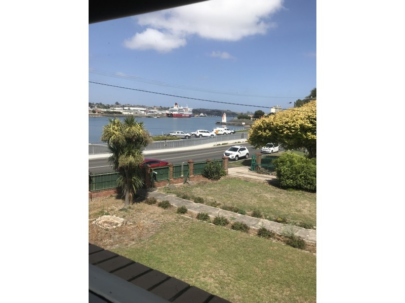 1/12 Victoria Parade, Devonport TAS 7310