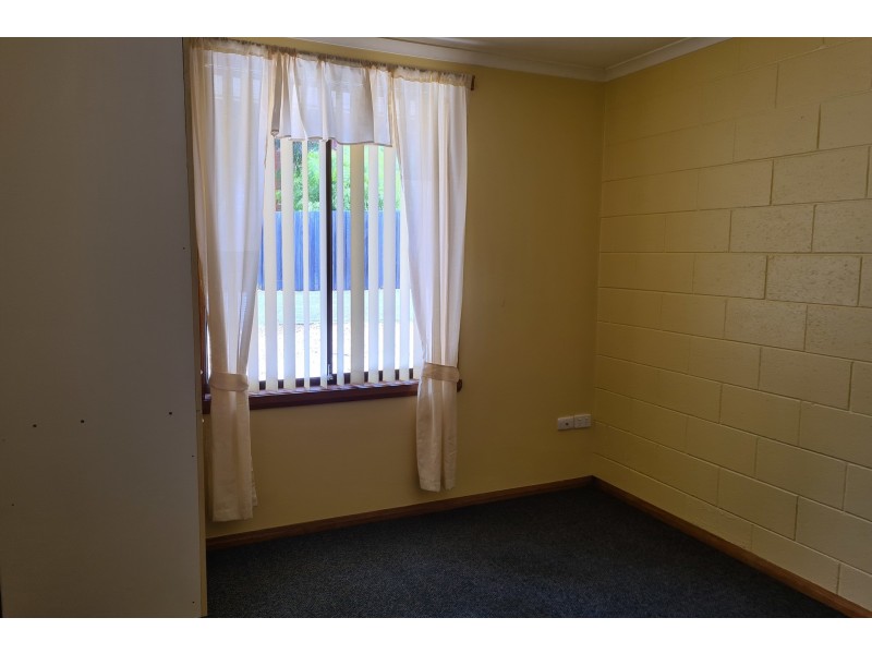 2/30 Victoria Street, Devonport TAS 7310