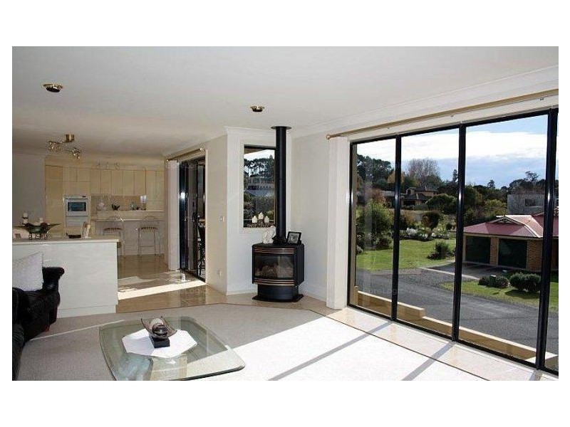 1/2 Vine Street, Hawley Beach TAS 7307