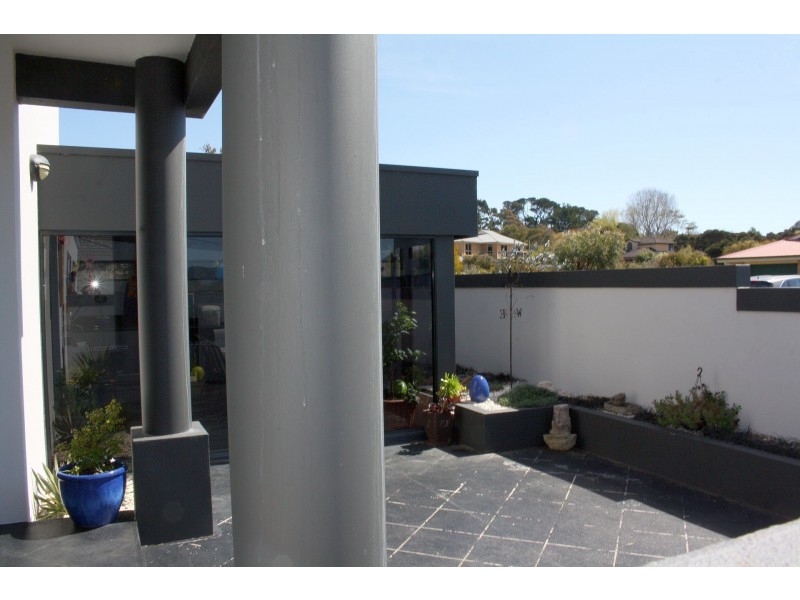 1/2 Vine Street, Hawley Beach TAS 7307