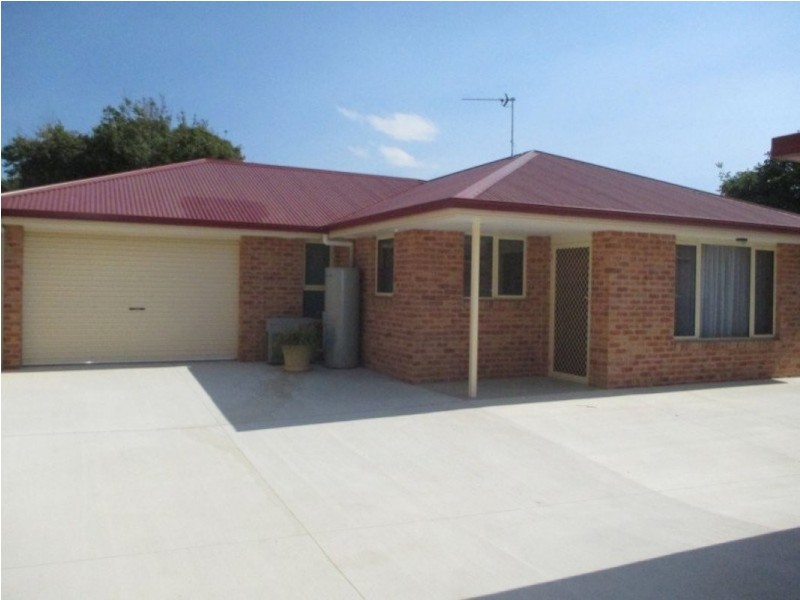 2/109 Oldaker Street, Devonport TAS 7310