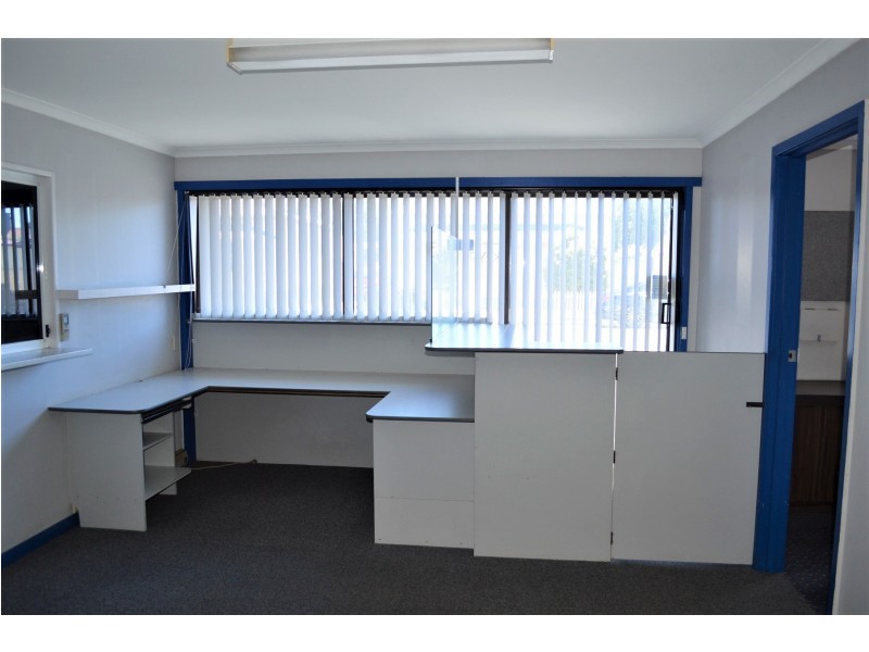Front Ware/17 Elizabeth Street, Devonport TAS 7310