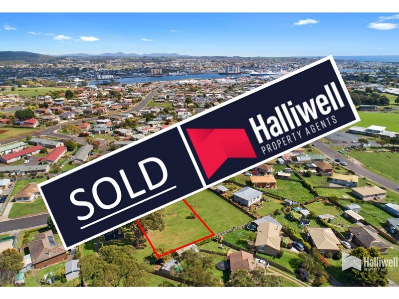 35 Loane Avenue, East Devonport TAS 7310