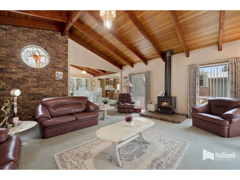 28 River Road, Ambleside TAS 7310
