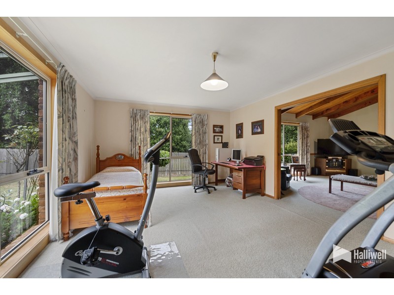 28 River Road, Ambleside TAS 7310