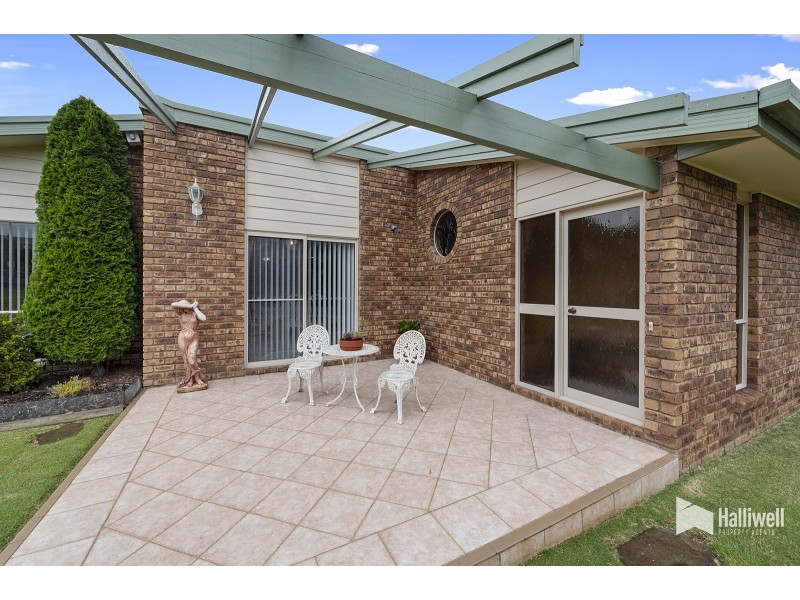 28 River Road, Ambleside TAS 7310