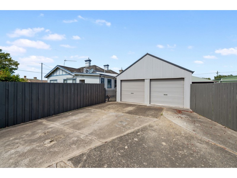 22 Hiller Street, Devonport TAS 7310