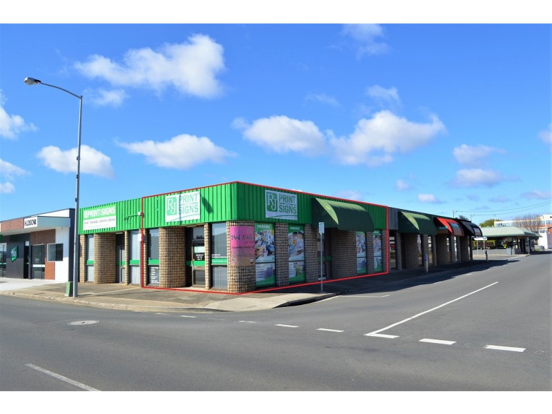 2/103 Oldaker Street, Devonport TAS 7310