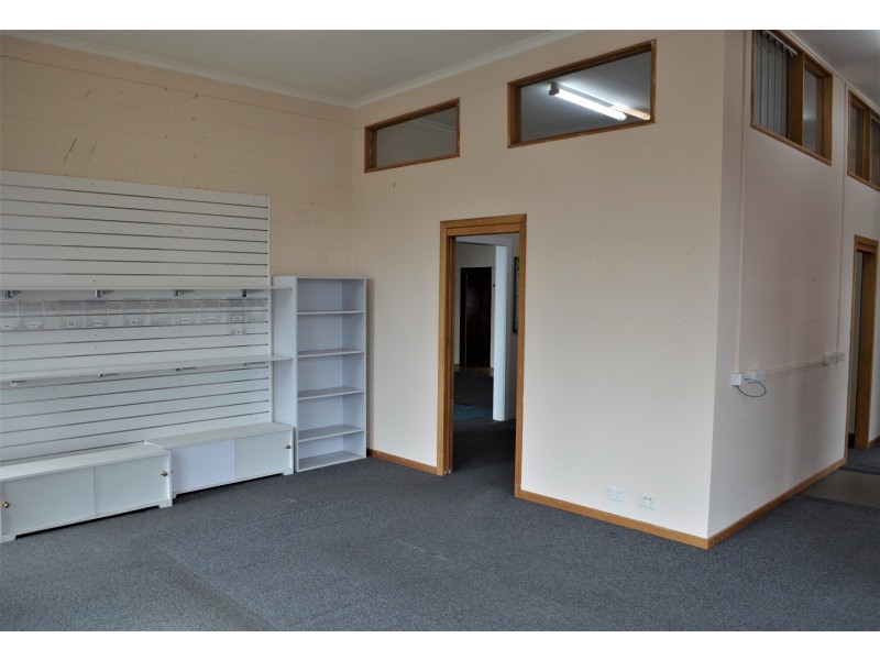 2/103 Oldaker Street, Devonport TAS 7310