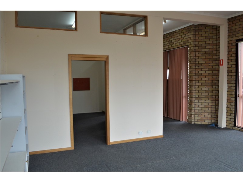 2/103 Oldaker Street, Devonport TAS 7310