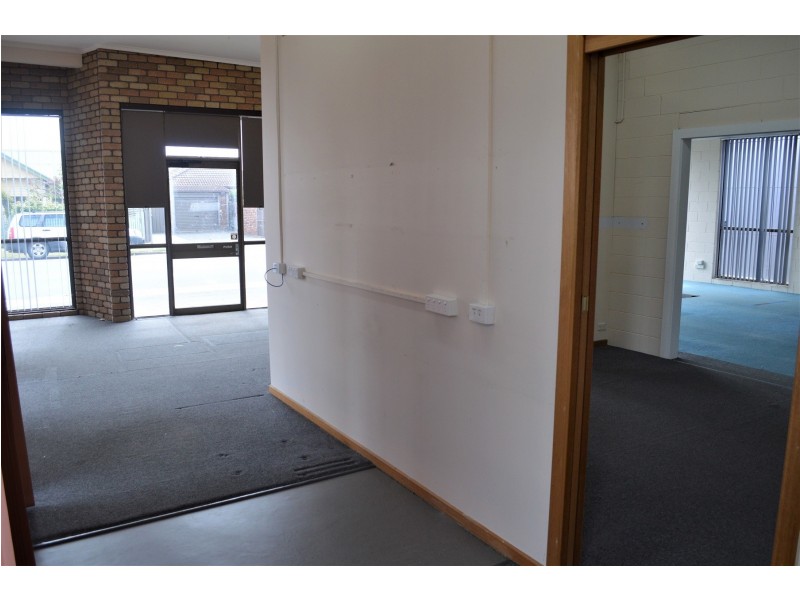 2/103 Oldaker Street, Devonport TAS 7310