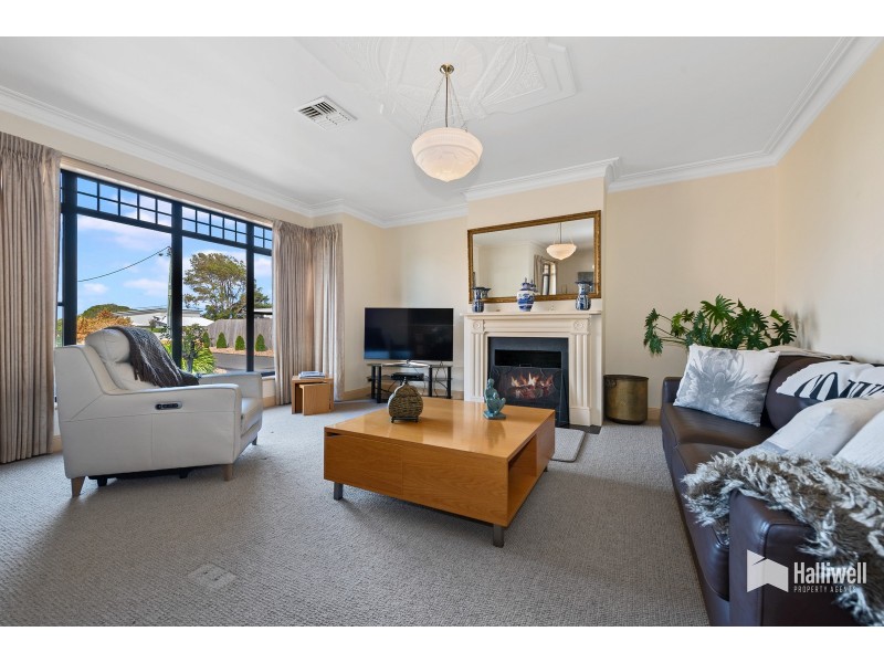4 Malunnah Close, Devonport TAS 7310