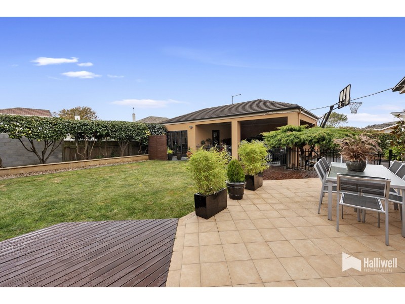 4 Malunnah Close, Devonport TAS 7310