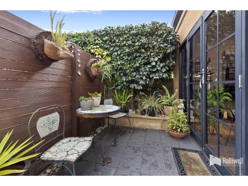 4 Malunnah Close, Devonport TAS 7310