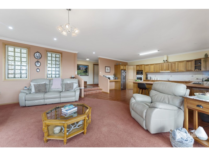 52 Lakeside Drive, Acacia Hills TAS 7306