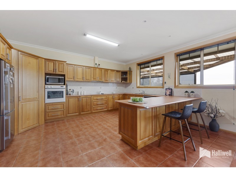 52 Lakeside Drive, Acacia Hills TAS 7306
