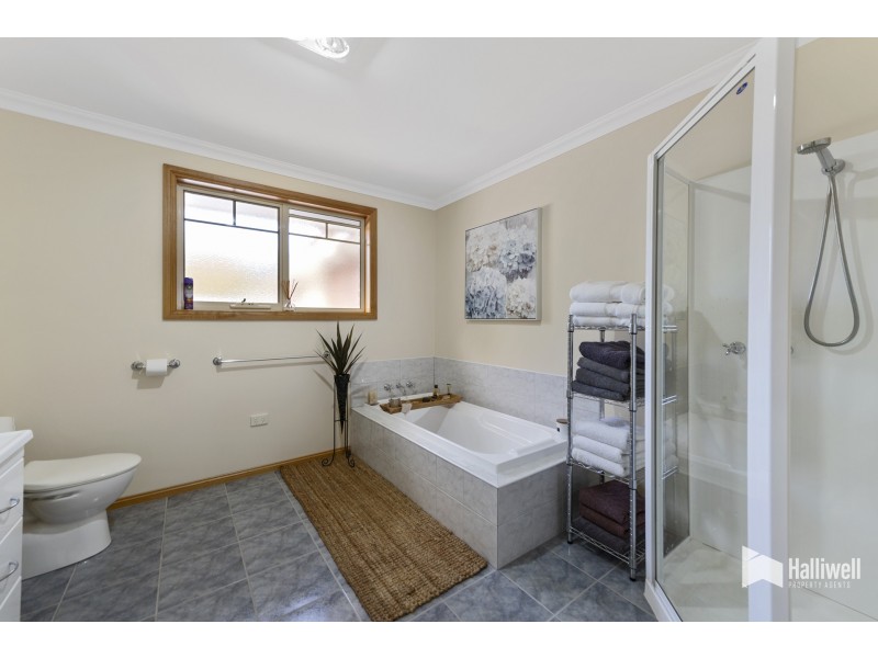52 Lakeside Drive, Acacia Hills TAS 7306