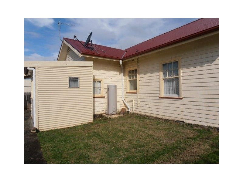 100 Oldaker Street, Devonport TAS 7310