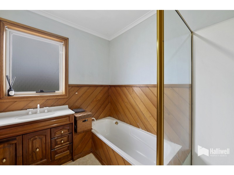 7 Mungala Crescent, Miandetta TAS 7310