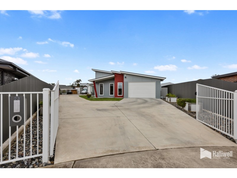 23 The Avenue, Latrobe TAS 7307