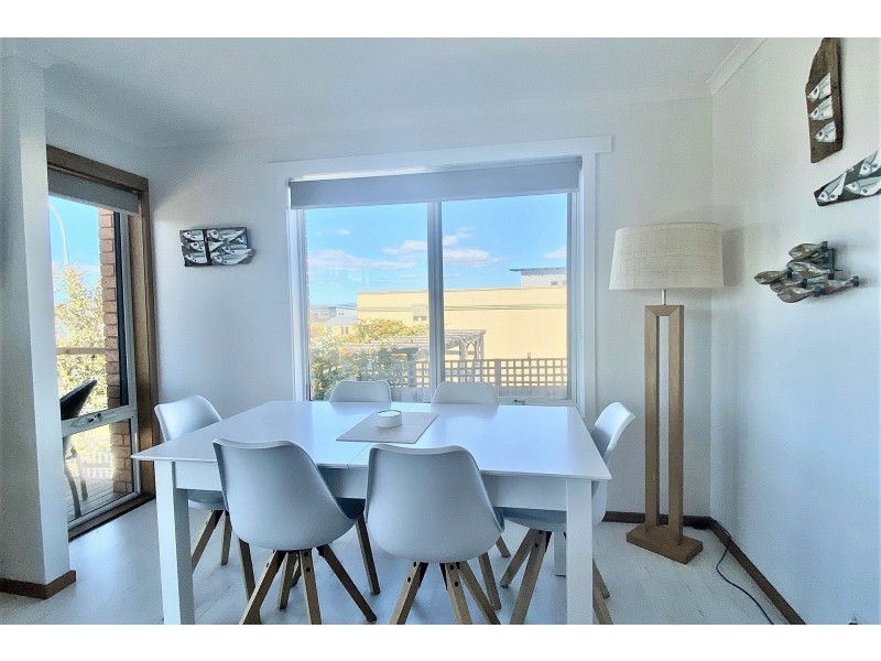 2/17 Dumbleton Street, Hawley Beach TAS 7307
