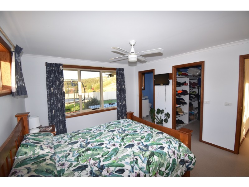 97 Knox Drive, South Spreyton TAS 7310