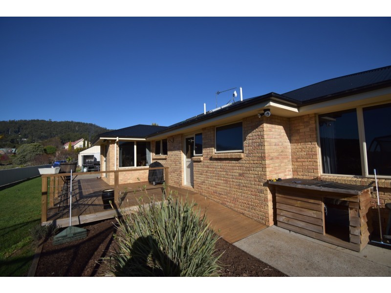 97 Knox Drive, South Spreyton TAS 7310