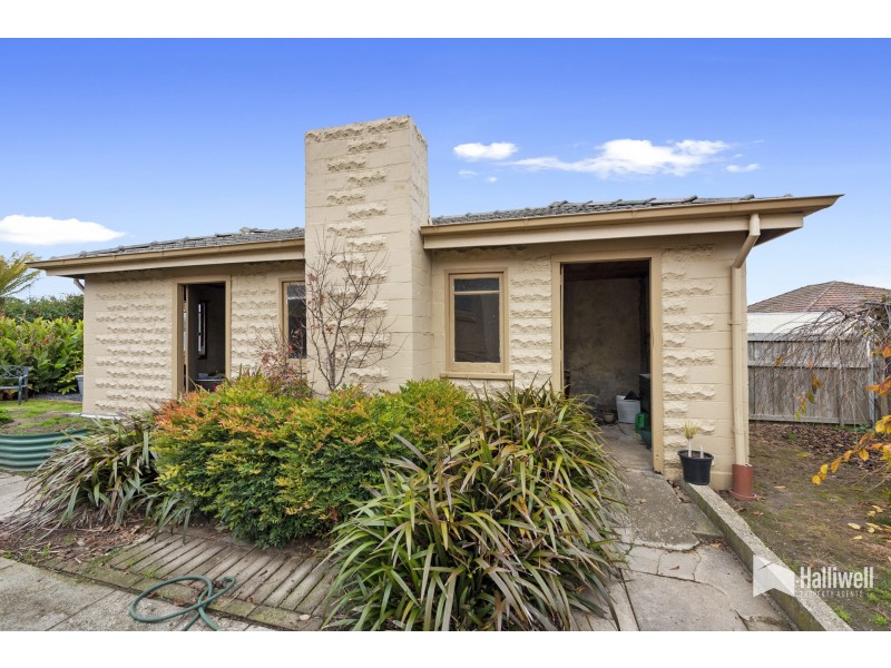 31 Hilltop Avenue, Devonport TAS 7310