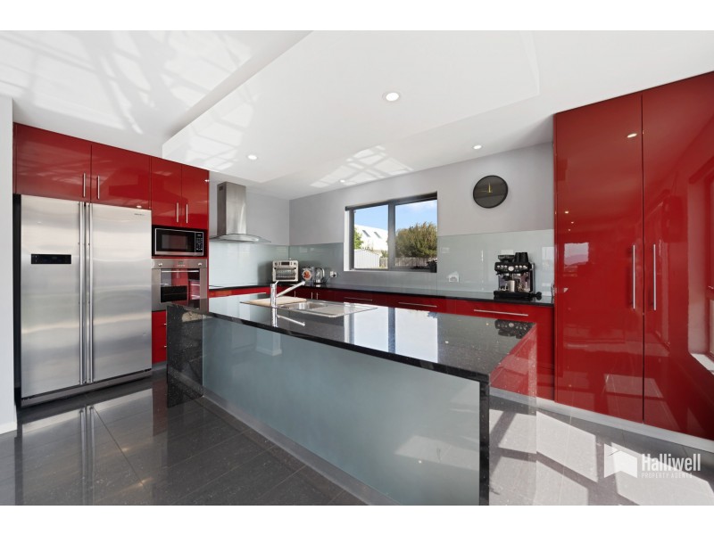 24 Chardonnay Drive, Hawley Beach TAS 7307