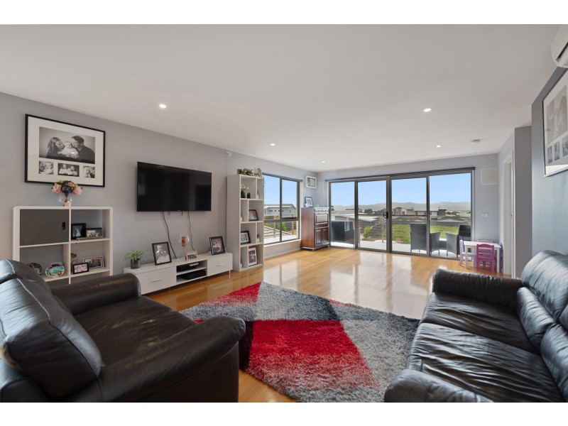 24 Chardonnay Drive, Hawley Beach TAS 7307