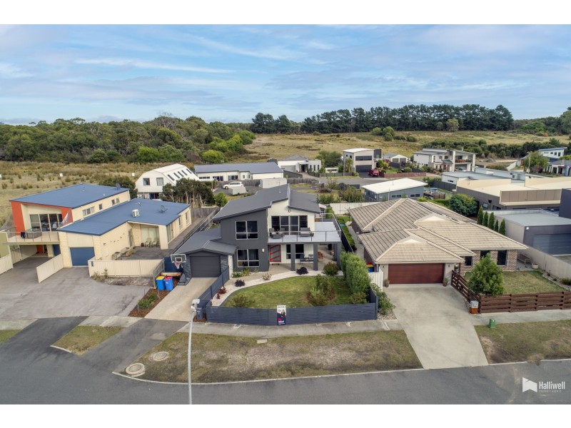 24 Chardonnay Drive, Hawley Beach TAS 7307