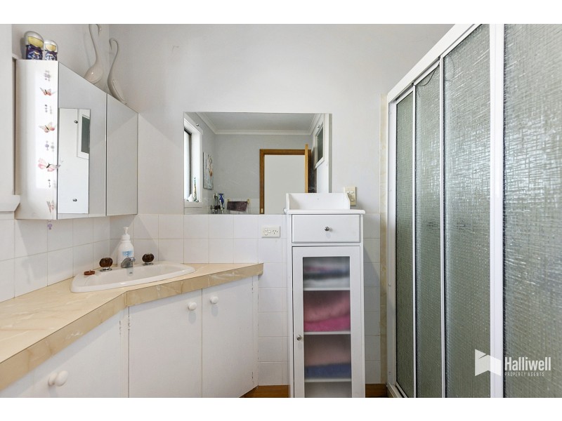 2/49 Percy Street, Devonport TAS 7310