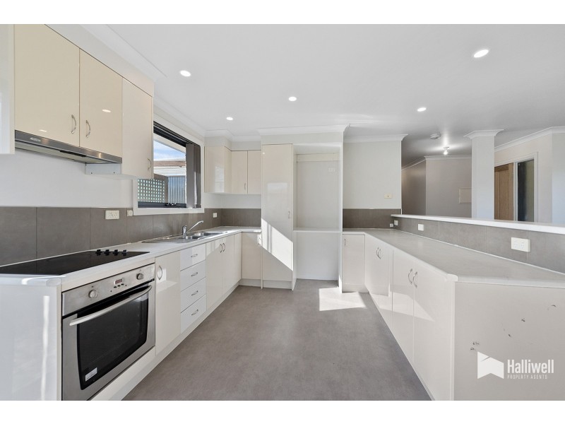16 Tingha Way, West Ulverstone TAS 7315