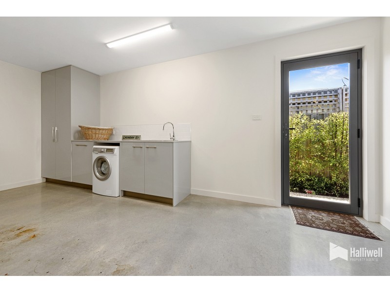 1/1 Sunrise Court, Shearwater TAS 7307