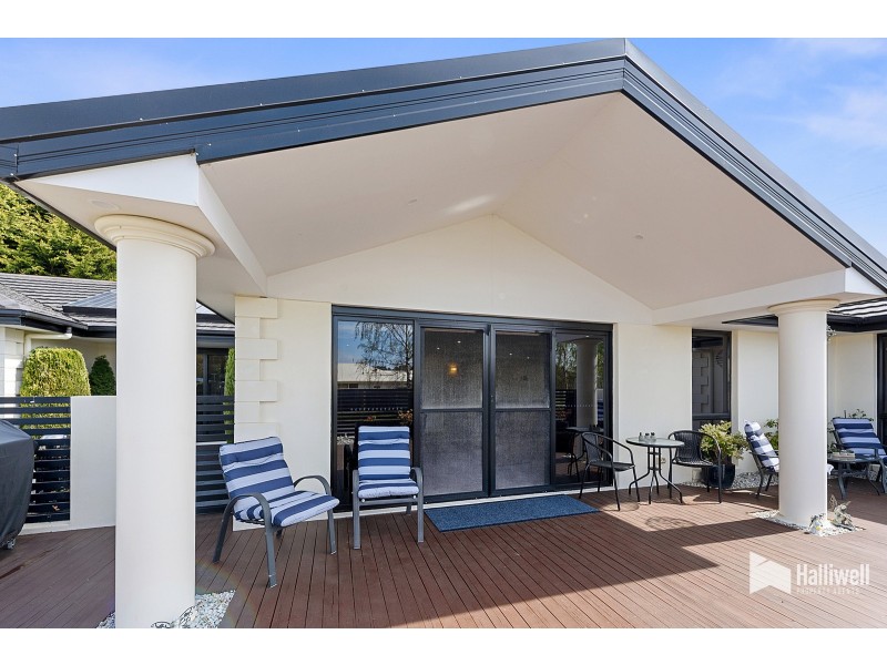 17 Tugrah Road, Stony Rise TAS 7310