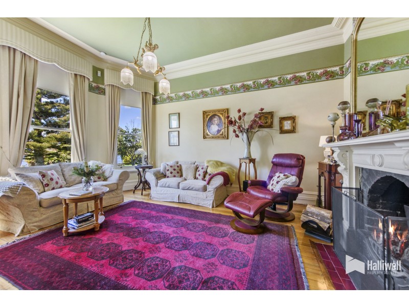 22 Victoria Parade, Devonport TAS 7310