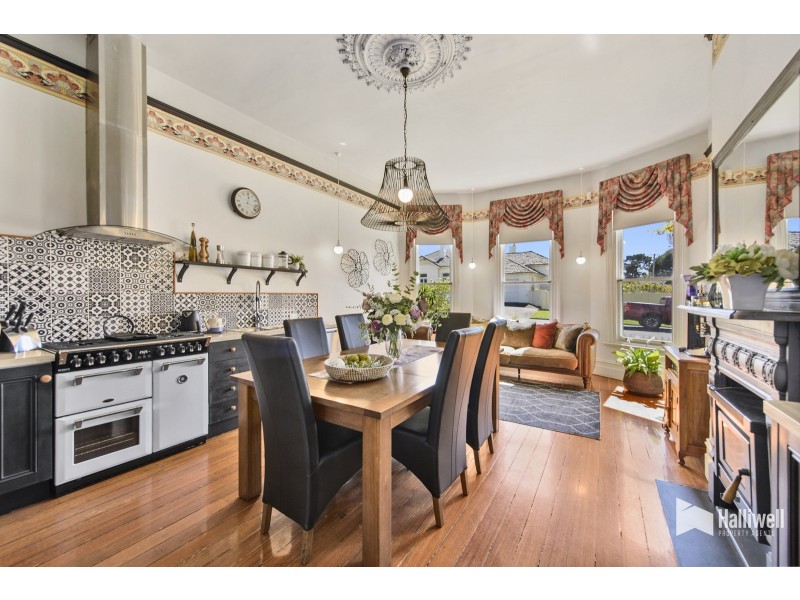 22 Victoria Parade, Devonport TAS 7310