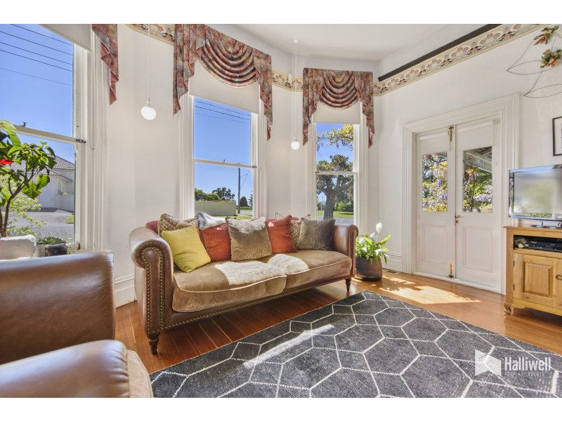 22 Victoria Parade, Devonport TAS 7310