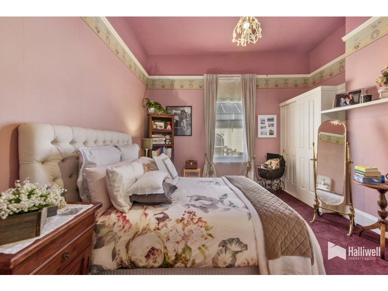 22 Victoria Parade, Devonport TAS 7310