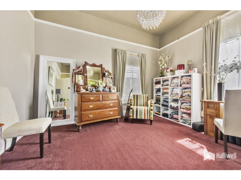 22 Victoria Parade, Devonport TAS 7310