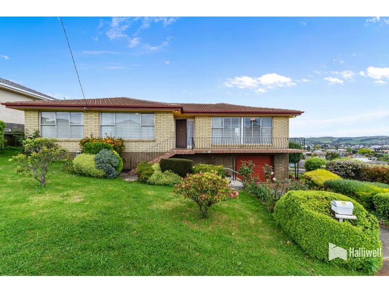 11 Amy Street, West Ulverstone TAS 7315