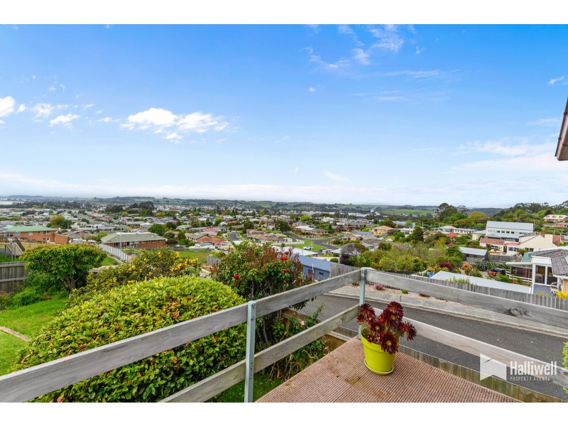 11 Amy Street, West Ulverstone TAS 7315