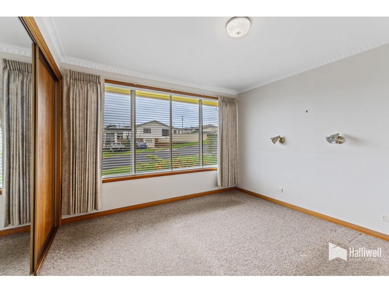 11 Amy Street, West Ulverstone TAS 7315