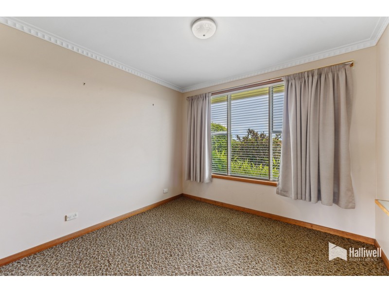 11 Amy Street, West Ulverstone TAS 7315