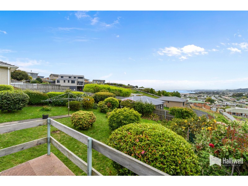11 Amy Street, West Ulverstone TAS 7315