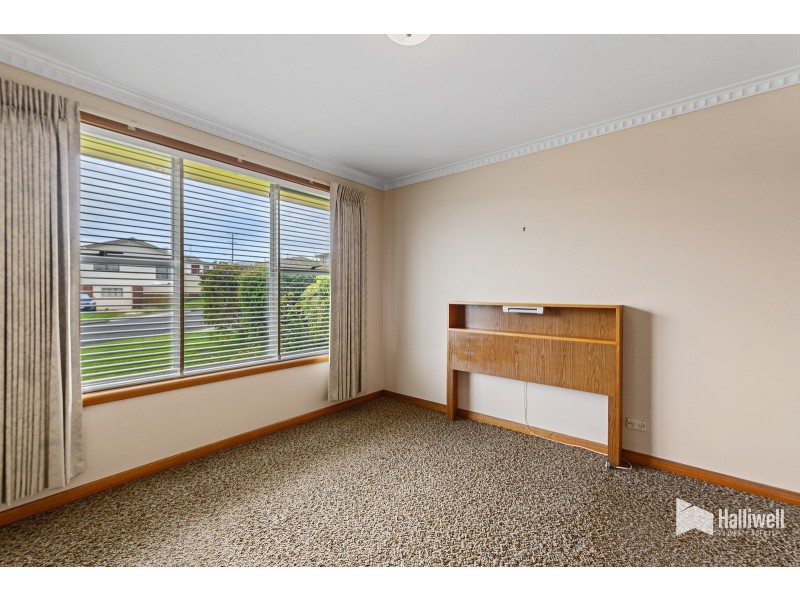 11 Amy Street, West Ulverstone TAS 7315