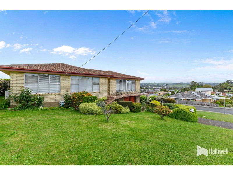 11 Amy Street, West Ulverstone TAS 7315