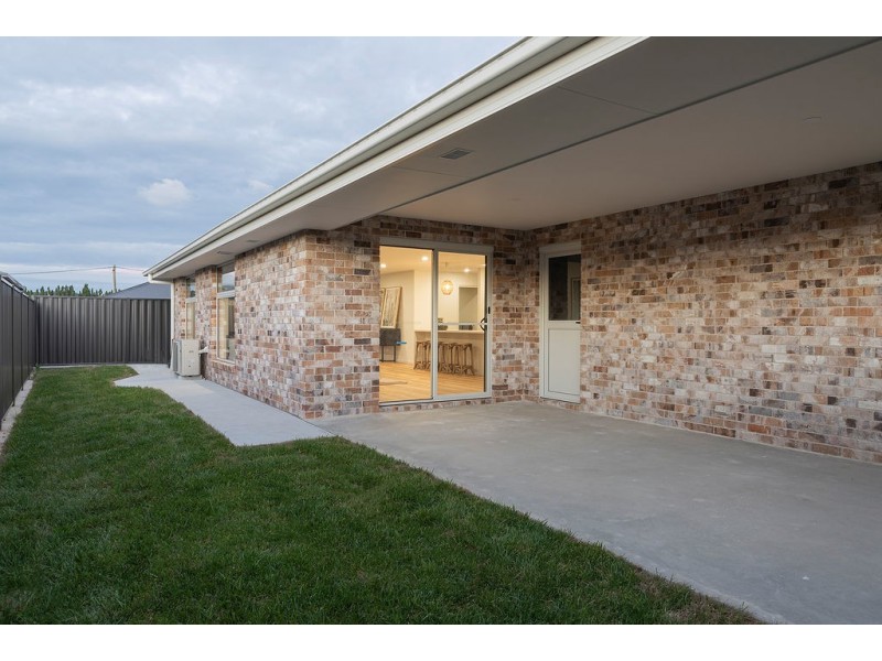 2/42 Stanley Street, Latrobe TAS 7307