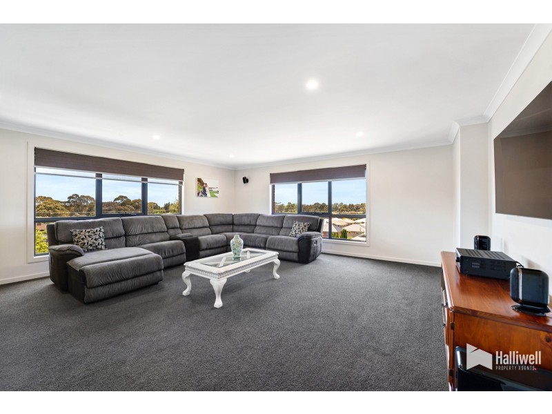 41 McCall Terrace, Stony Rise TAS 7310