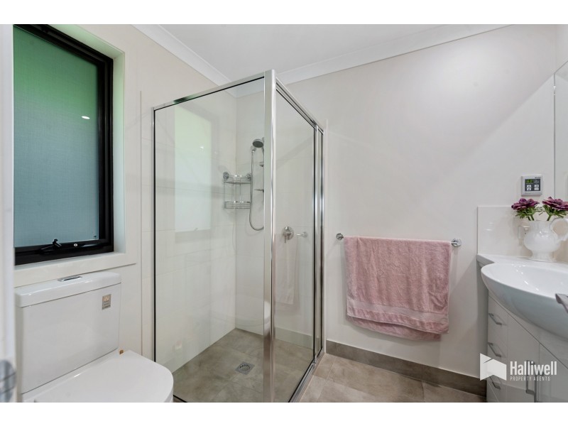 41 McCall Terrace, Stony Rise TAS 7310
